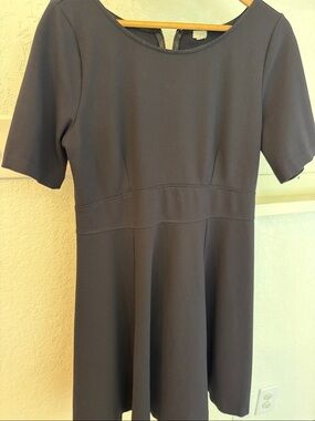 JCrew ladies dark Navy Blue size 12 knee length dress, great condition